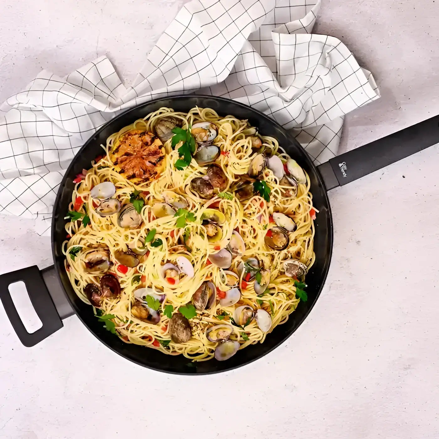 Cosy & Trendy Full Black Ceramic Non-Stick Frying Pan 32cm