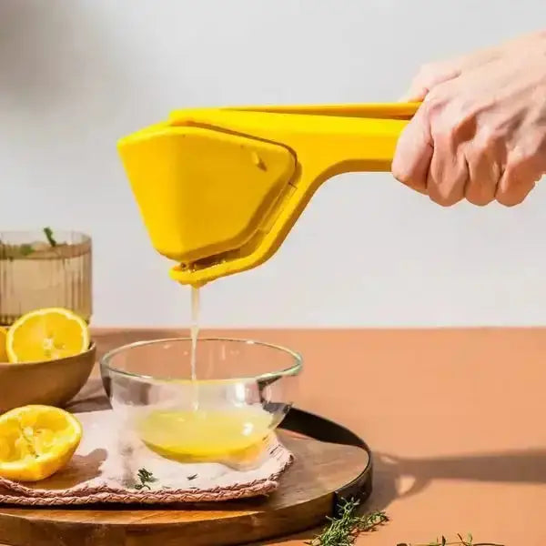 Dreamfarm Fluicer Lemon Squeezer