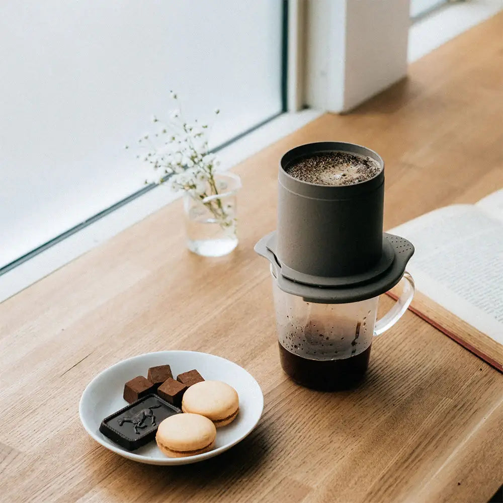 Hario Baton Cafeor Paperless Coffee Dripper 01