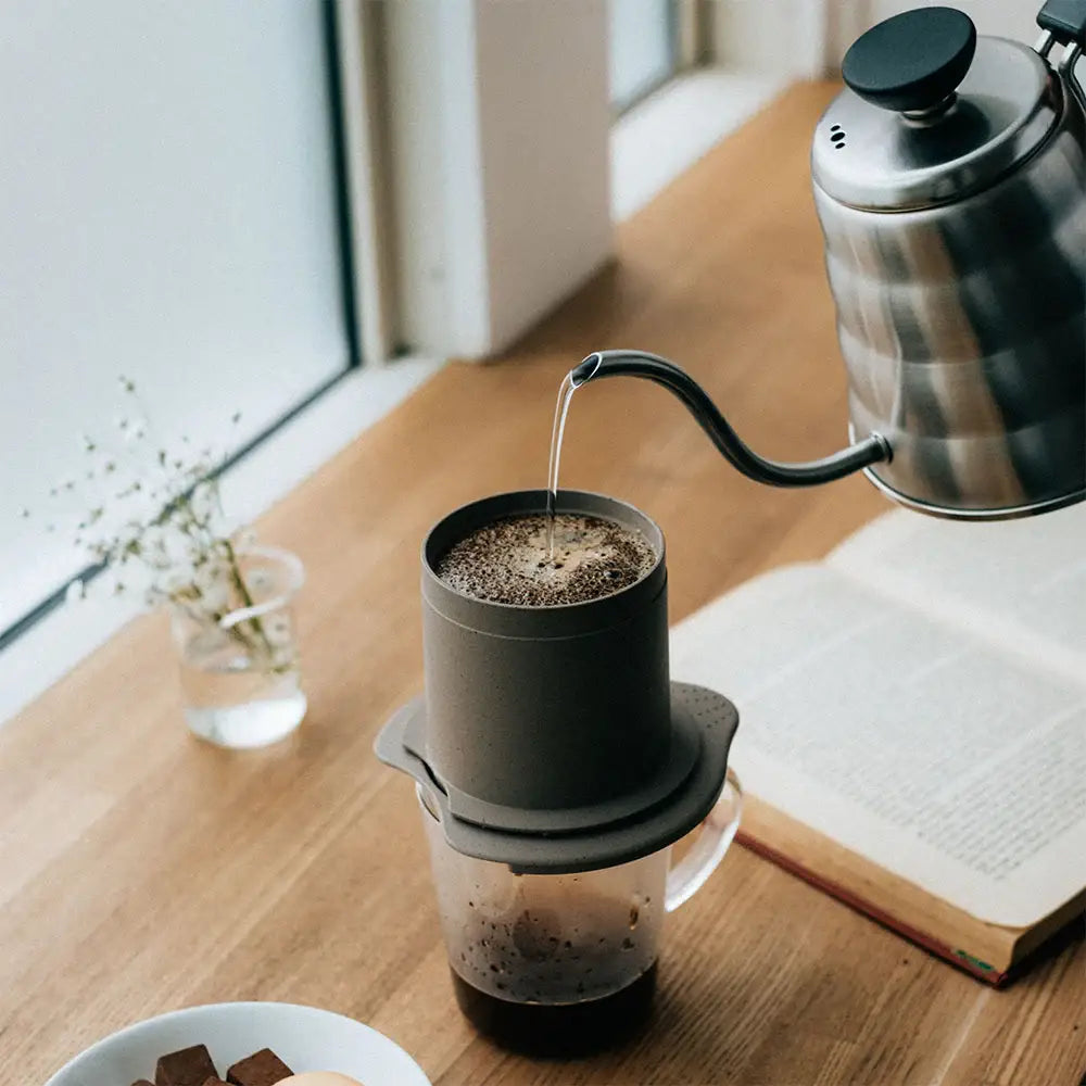Hario Baton Cafeor Paperless Coffee Dripper 01